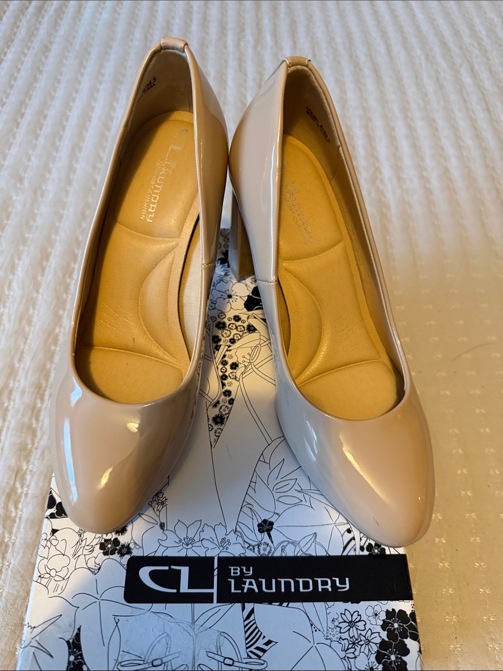 CL by Laundry Women's Taupe Patent Block Heel Pumps 6 Classic Fall ❤️